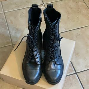 NWOB Rocket Dog Gunmetal Lace Up Heeled Combat Boots, Size 10